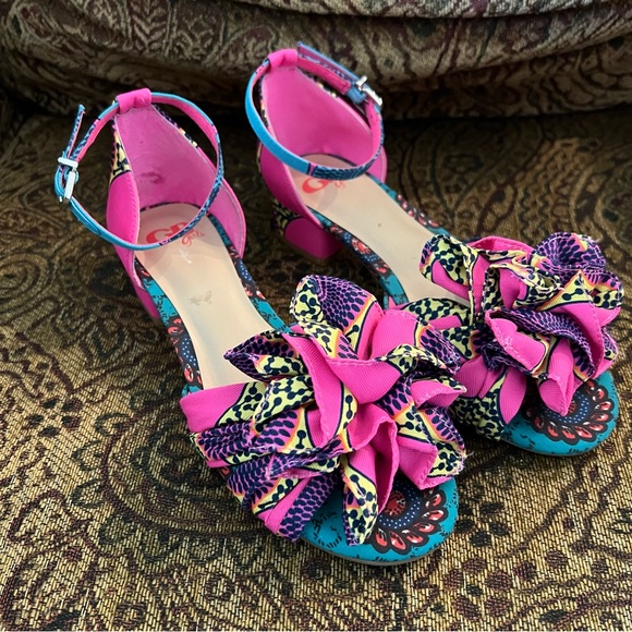 GB Girls Rhosie Floral Big Girl Sandals - Picture 1 of 5